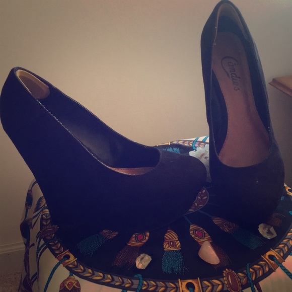 Candies Black Velvet Pumps, Close-toe - Picture 5 of 7